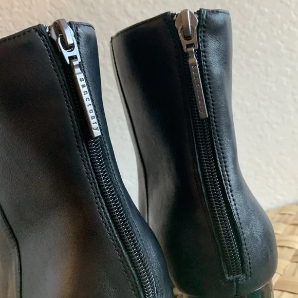 Sanctuary Razzle Boots (size 9) - Picture 4 of 15